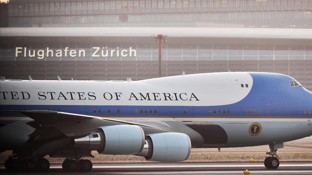 Bluewin spottet Trump im Anflug