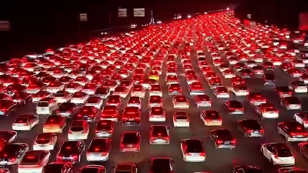 Mega-Stau in China – Millionen Menschen stehen hier im Chaos