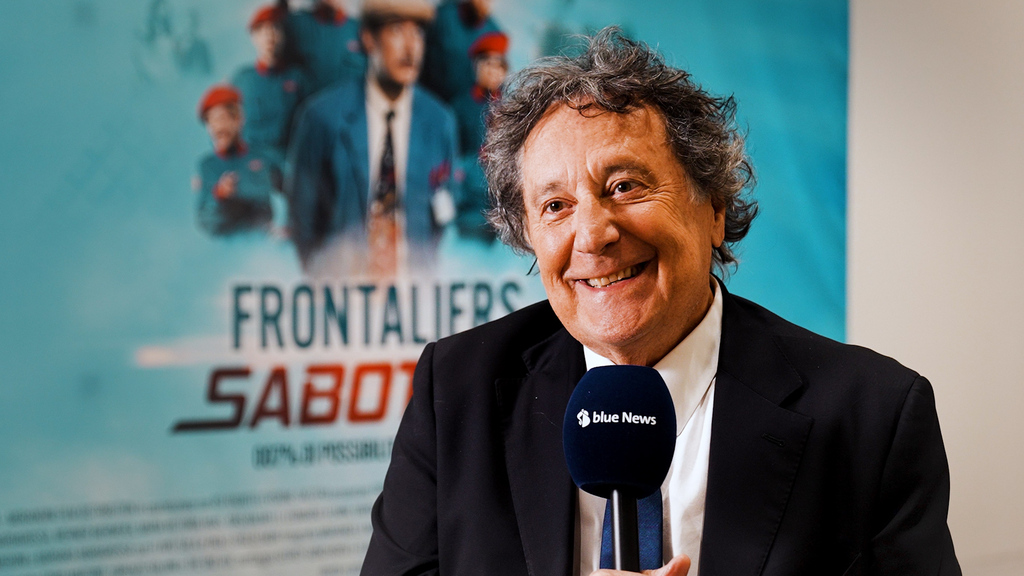 Enzo Iacchetti: «In Frontaliers Sabotage recito un Premier italiano idiota﻿». A chi s'è ispirato?