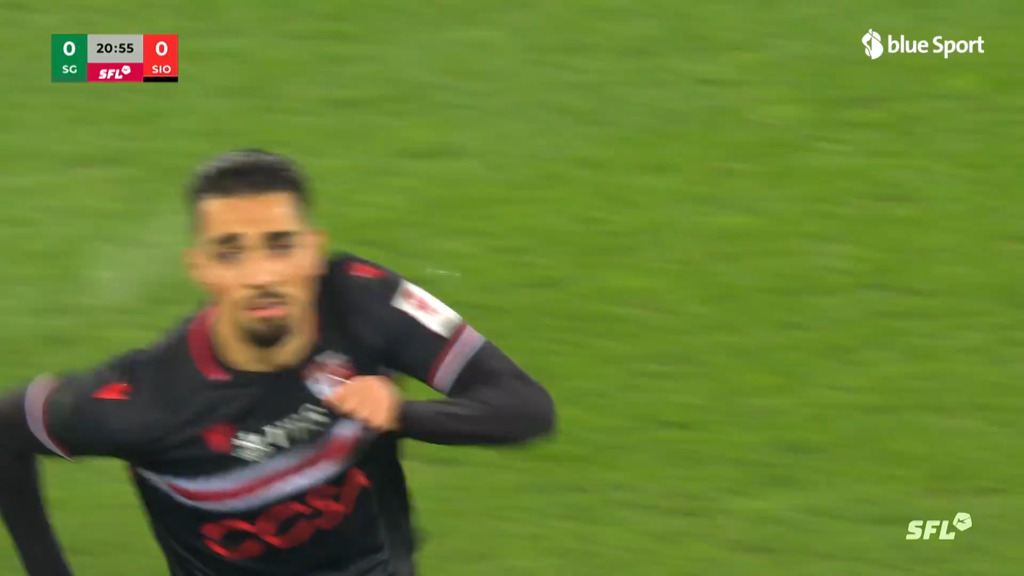 Chouaref schiesst Sion sehenswert in Führung