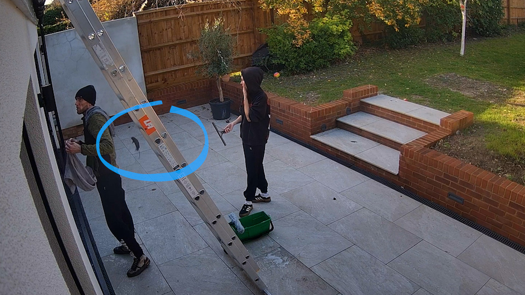 Sturz vom Dach: Dank einer Ratte endet ein Fensterputz mit Schrecken