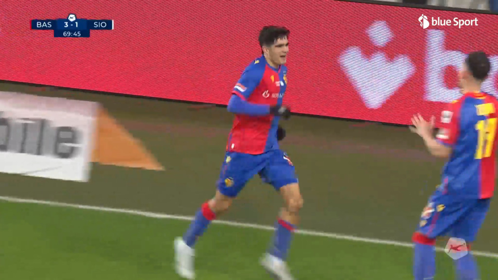 70. Minute: Novoa markiert das 3:1 für Basel