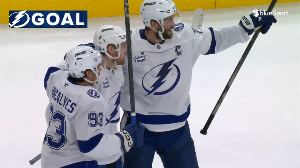 Janis Moser markiert gegen Detroit sein erstes Saisontor