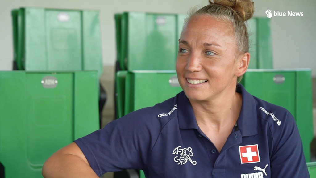 Nati-Torhüterin Thalmann schwärmt von ihrer 21 Jahre jüngeren Teamkollegin