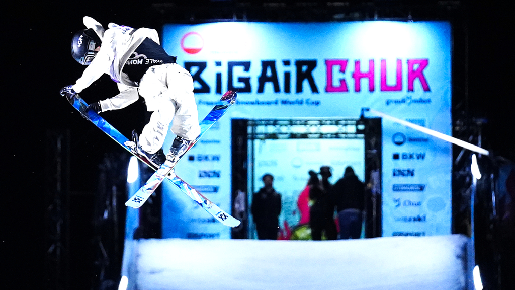 Andri Ragettli on Tour, Folge 2: Flammen und Schnee