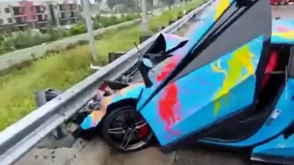 Video zeigt ihn am Handy: Youtuber (20) schrottet 200'000-Franken-McLaren im Livestream