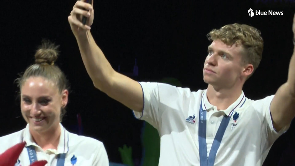 Léon Marchand vise maintenant les vacances, après la gloire olympique