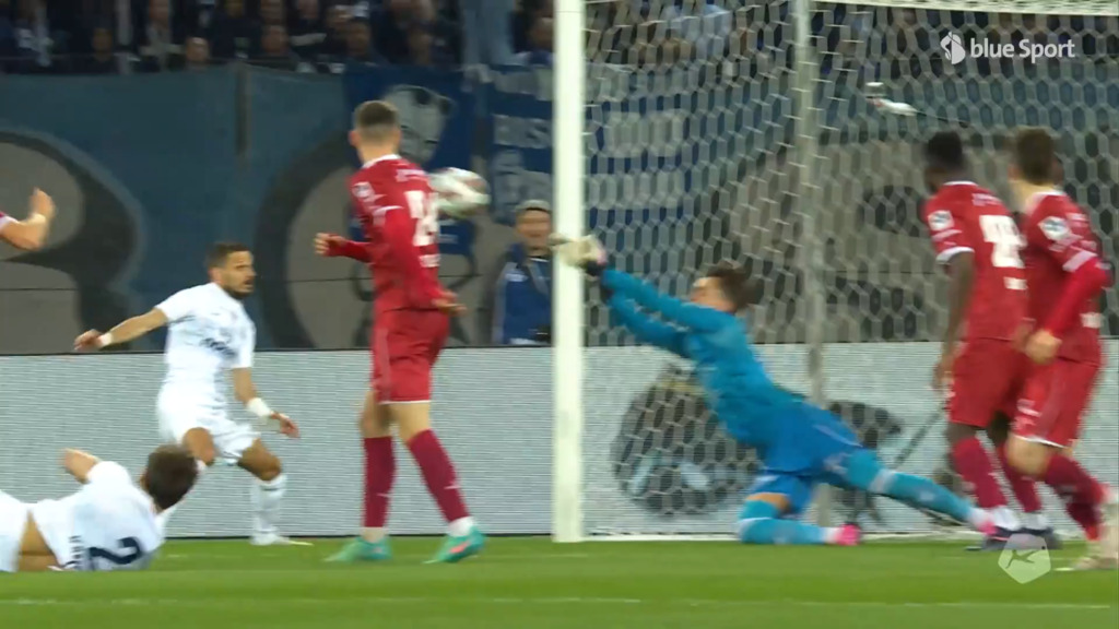 51. Minute: Katic scheitert an Winti-Goalie Keller