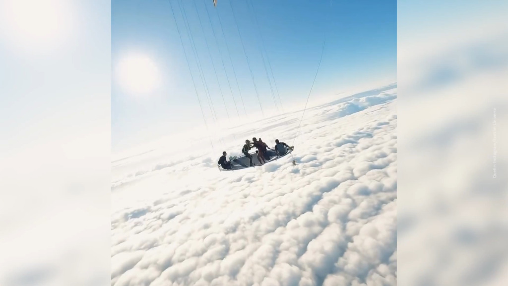 Wenn simples Skydiving zu langweilig ist: Gruppe springt auf Trampoline – 3000 Meter in der Luft