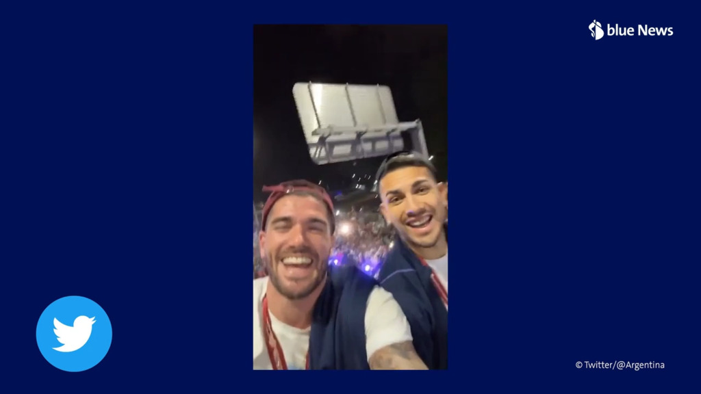 Folie en plein milieu de la nuit ! L’Albiceleste est de retour au pays !