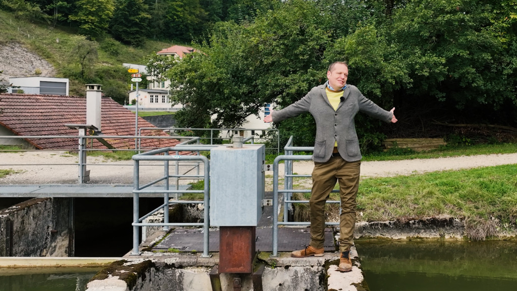 blue News geht an die Grenze – Teil 1/4: Wo Schweizer nur übers Ausland nach Hause kommen