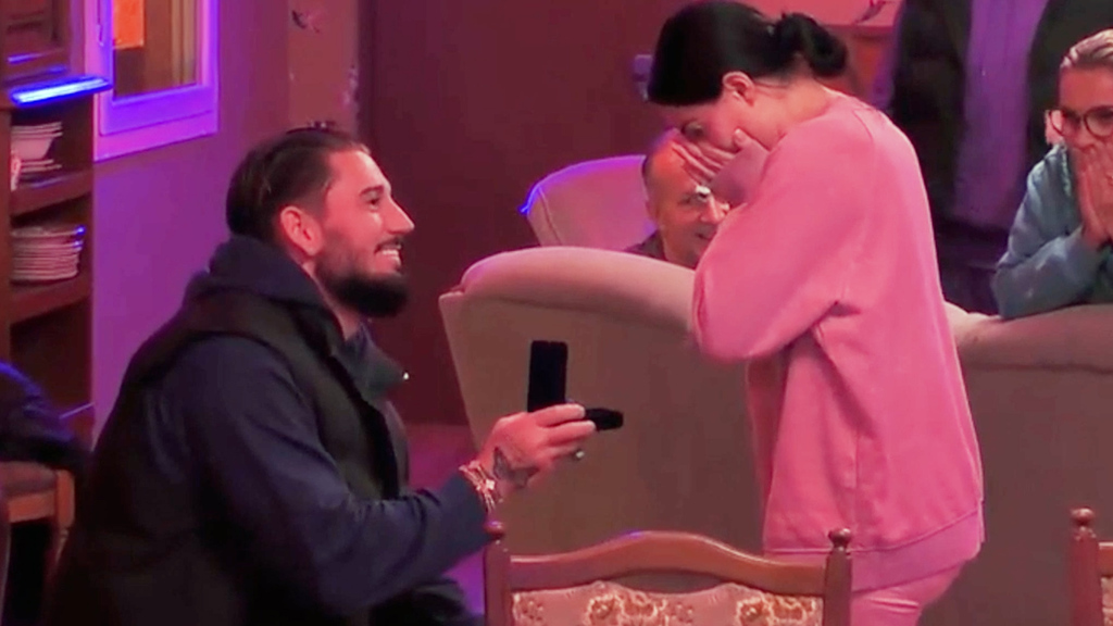 «Promi Big Brother»: Mike macht Leyla einen Antrag – und sie sagt Ja