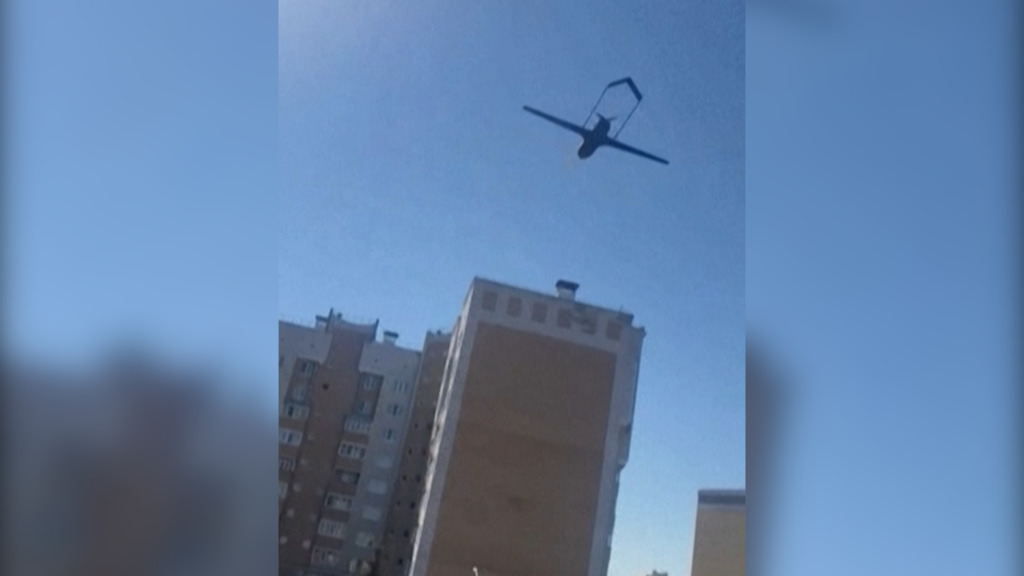 Mitten in Russland: Ukrainische Drohne kracht in Wohngebäude
