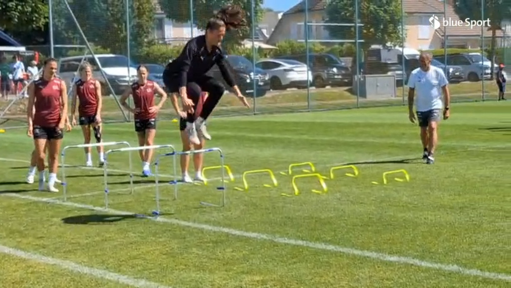 Peng trainiert zunächst nicht mit dem Goalie-Team
