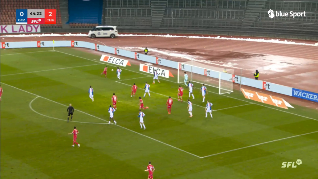 Labeau trifft nur den Pfosten