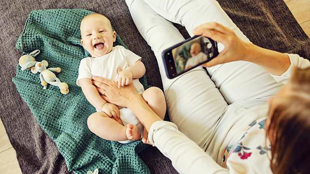 Elternabend bei blue Zoom: Die Folgen von Sharenting für die Kinder