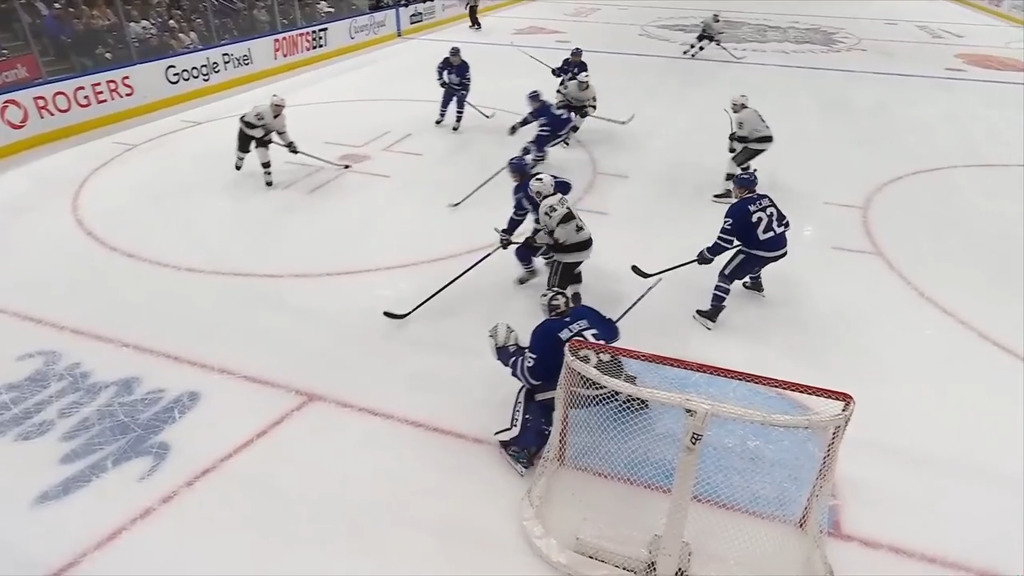 Hier erzielt Kevin Fiala seinen 9. Saisontreffer