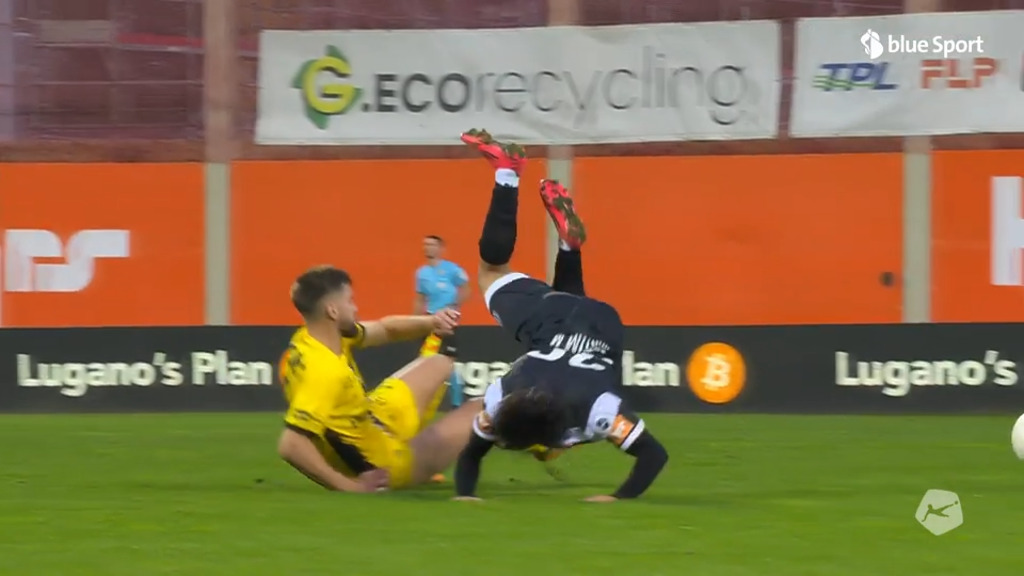 Ist das nicht Rot? Das sagt Schiedsrichter-Experte Grossen zum Husic-Foul