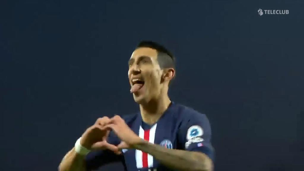 Angel di Maria lupft PSG in Front