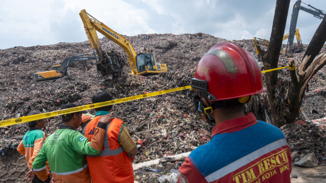 Katastrophe auf Mega-Deponie – Mülllawine bei Jakarta tötet mehrere Menschen – weitere werden vermisst