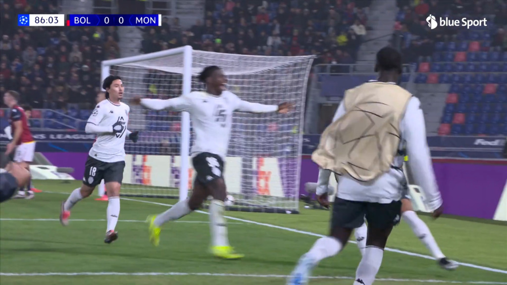 Embolo decisivo con un assist contro il Bologna