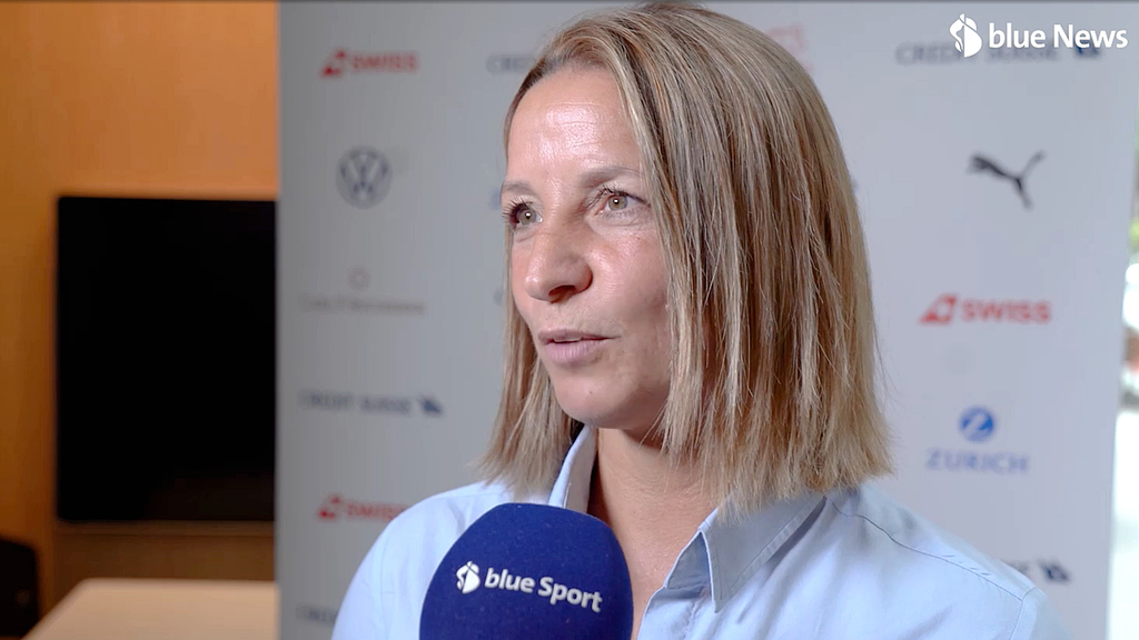 Grings begeistert von Beney: «Sie schmeisst sich überragend ins Team rein»