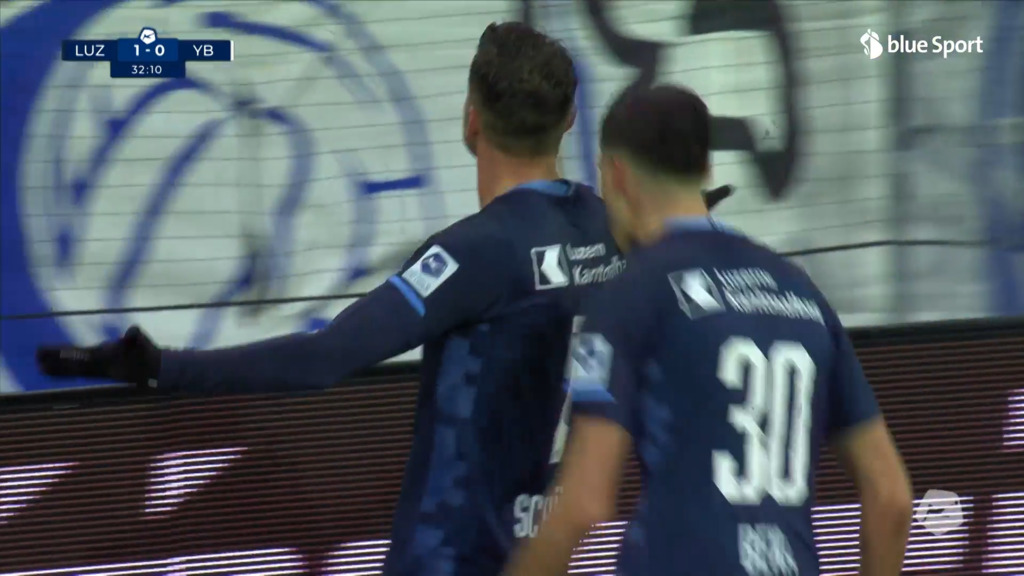 33. Minute: Schürpf drückt den Ball über die Linie – Luzern führt