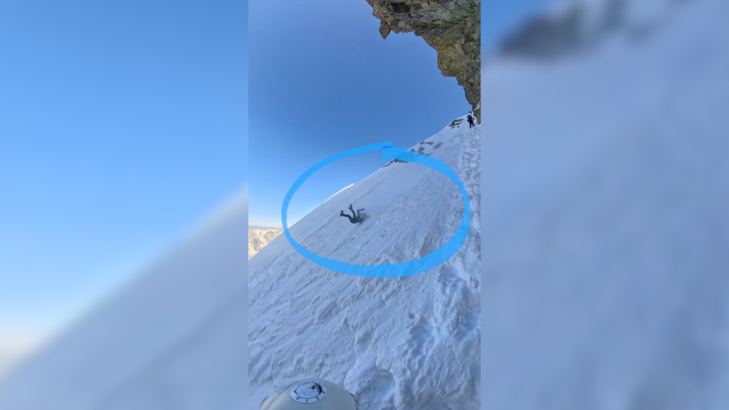 Dramatische Szene im Video: Bergsteiger stürzt ab und überschlägt sich mehrmals