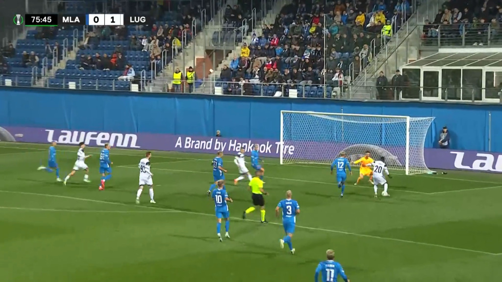 76. Minute: Doumbia verpasst die Vorentscheidung