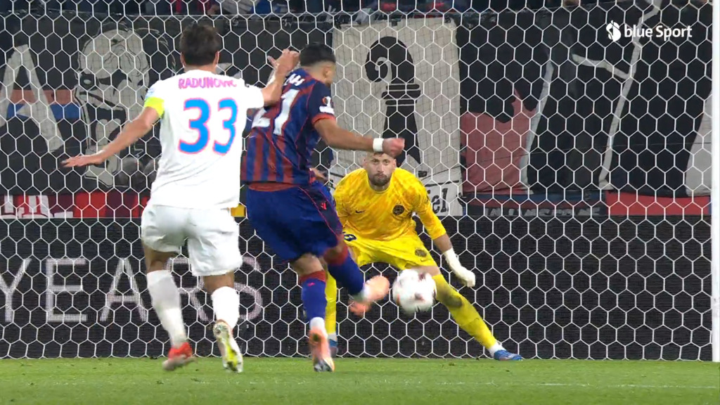 Salah markiert das 3:1 für Basel