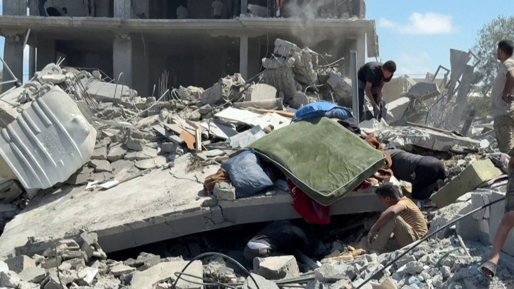 Israelischer Angriff verwüstet Flüchtlingslager in Gaza