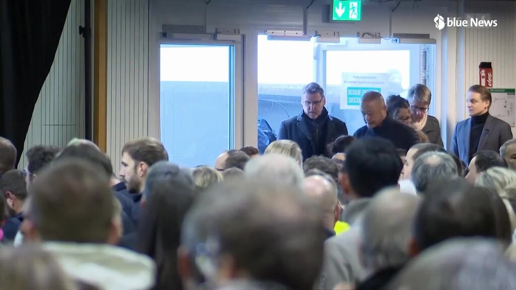 Nationaler Trauertag: Gottesdienst Applaus