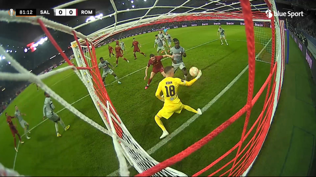 Köhn glänzt mit Super-Reflex