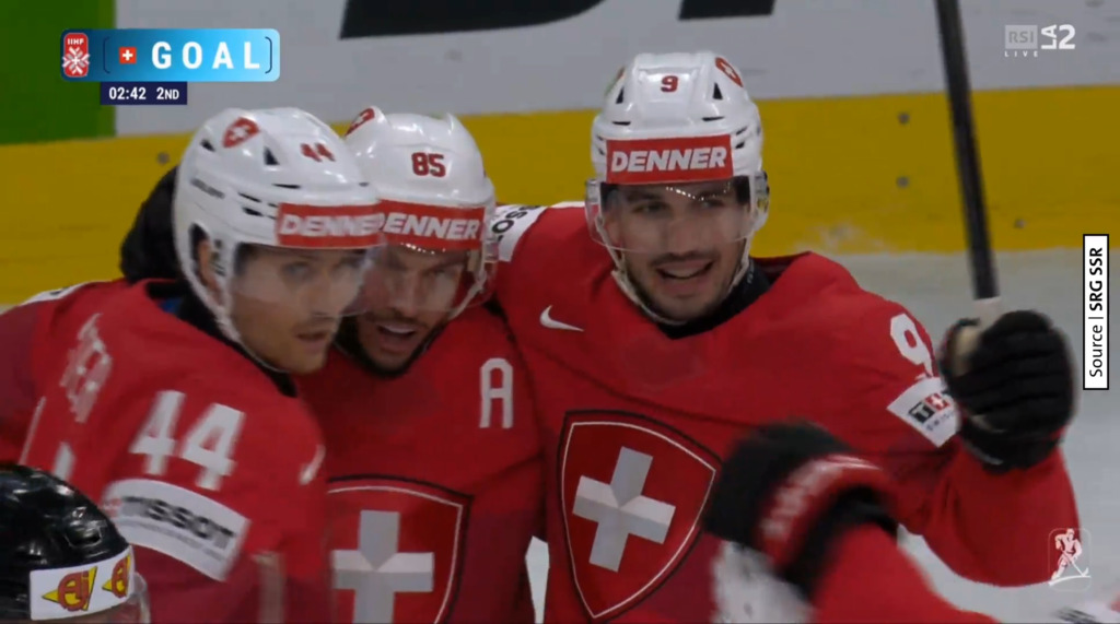 Riat sigla il 2-1 in Powerplay