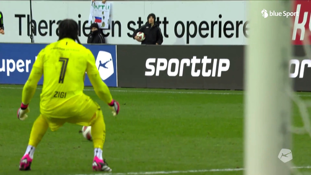 19. Minute: Zigi fliegt vom Platz