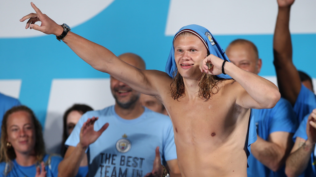 Die Triple-Parade von Manchester City