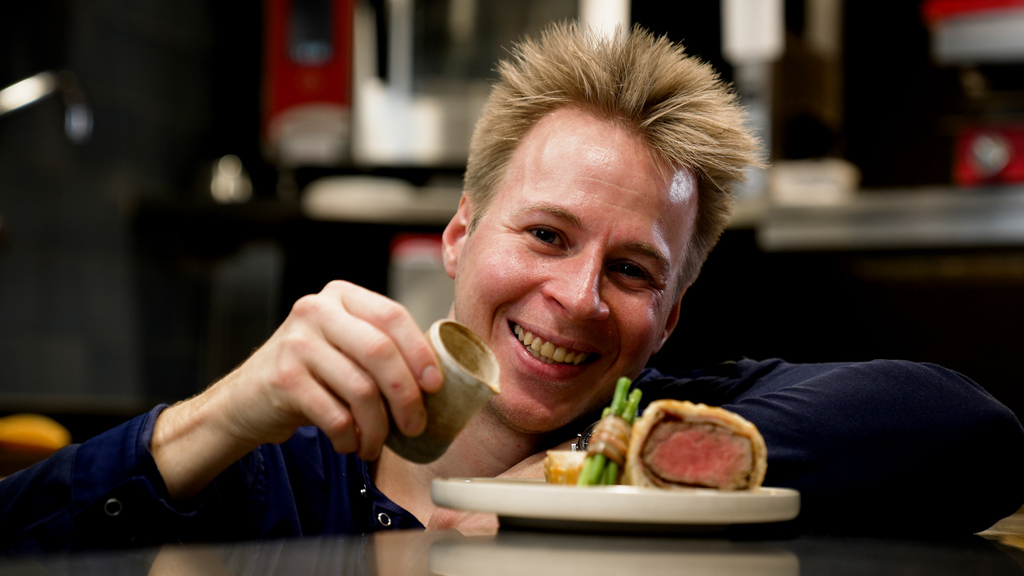 Kochtipps vom Spitzenkoch Christian Vogel: So kochst du die einfache Variante eines Beef Wellingtons