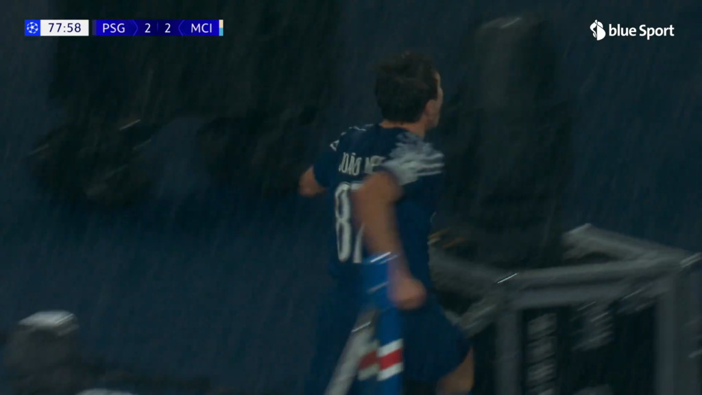 Spiel gedreht: Neves schiesst PSG ins Glück