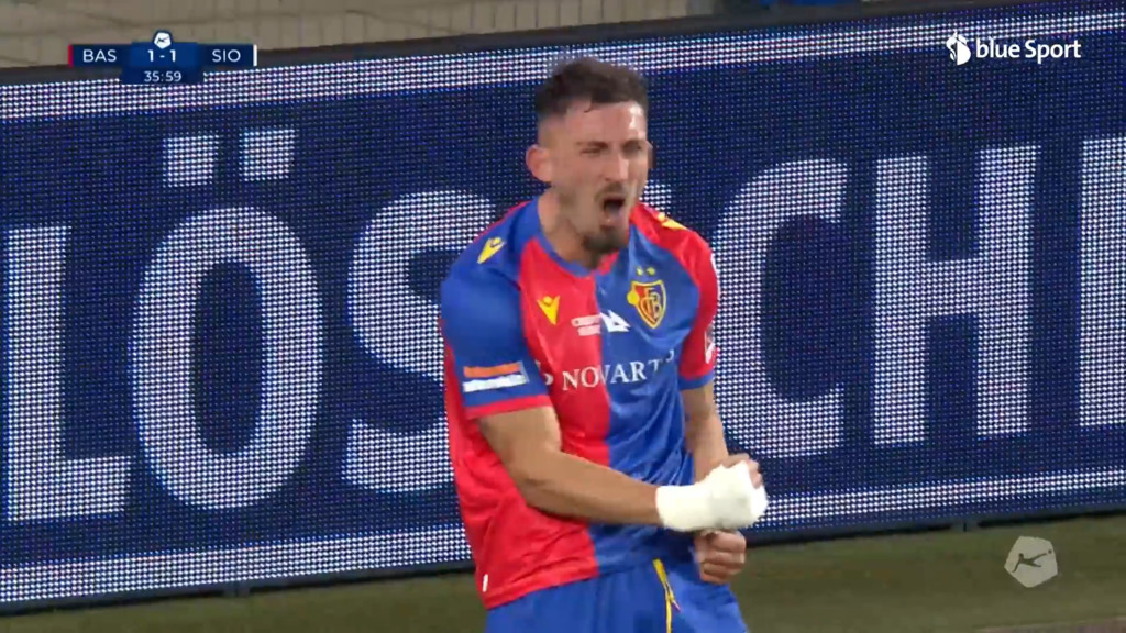 37. Minute: Zeqiri markiert das längst überfällige 1:1