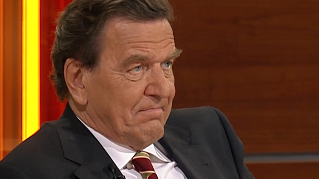 «Niemand, ausser mir...» – Kanzler im Krawallmodus: Warum Schröders Elefantenrunde 2005 unvergessen bleibt