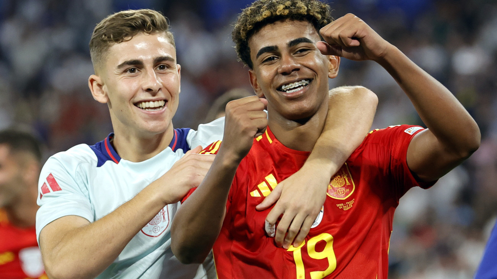 Round-Up: Spanien bezwingt die Frankreich und steht im Finale