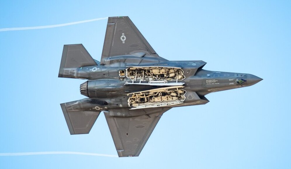 F-35 en Suisse : avion du futur ou choix polémique ?