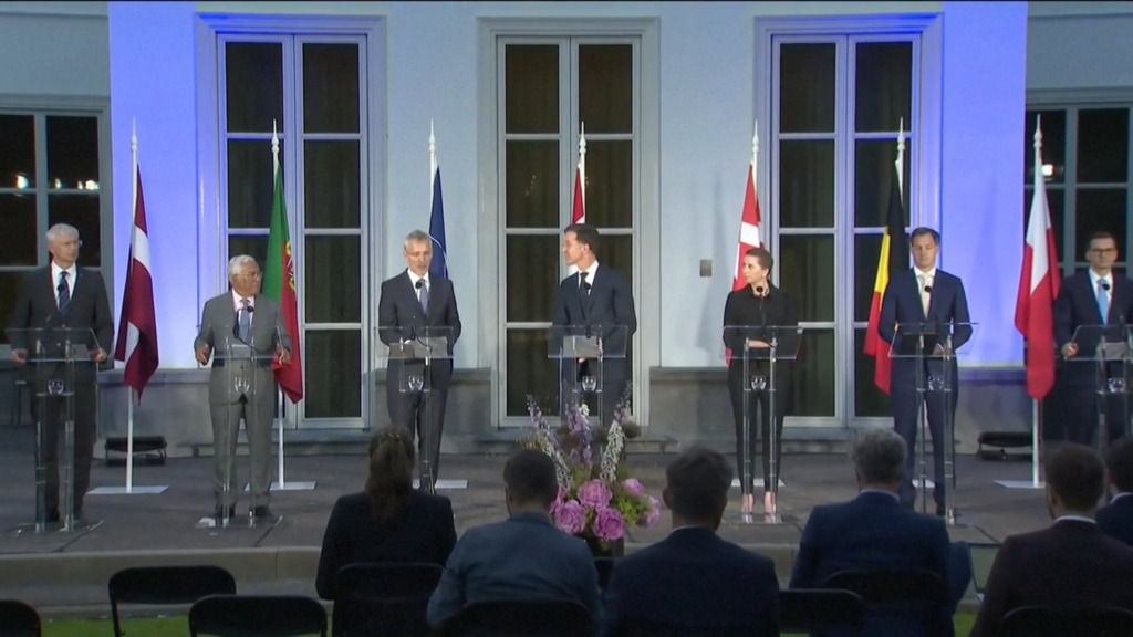 Stoltenberg: Die Ukraine braucht mehr schwere Waffen