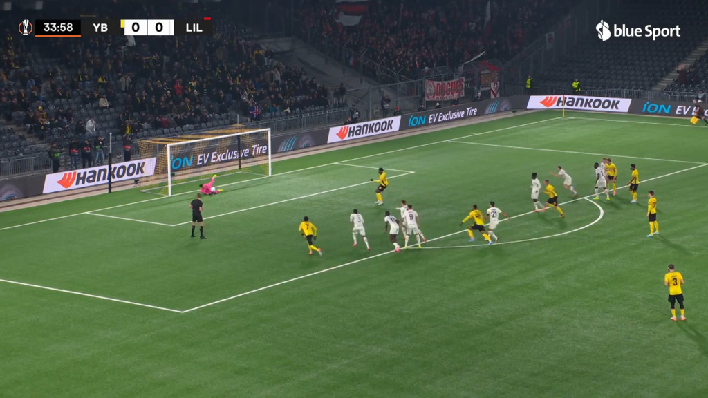 34. Minute: Bouaddi fliegt nach Notbremse vom Platz – doch Bedia scheitert vom Penaltypunkt