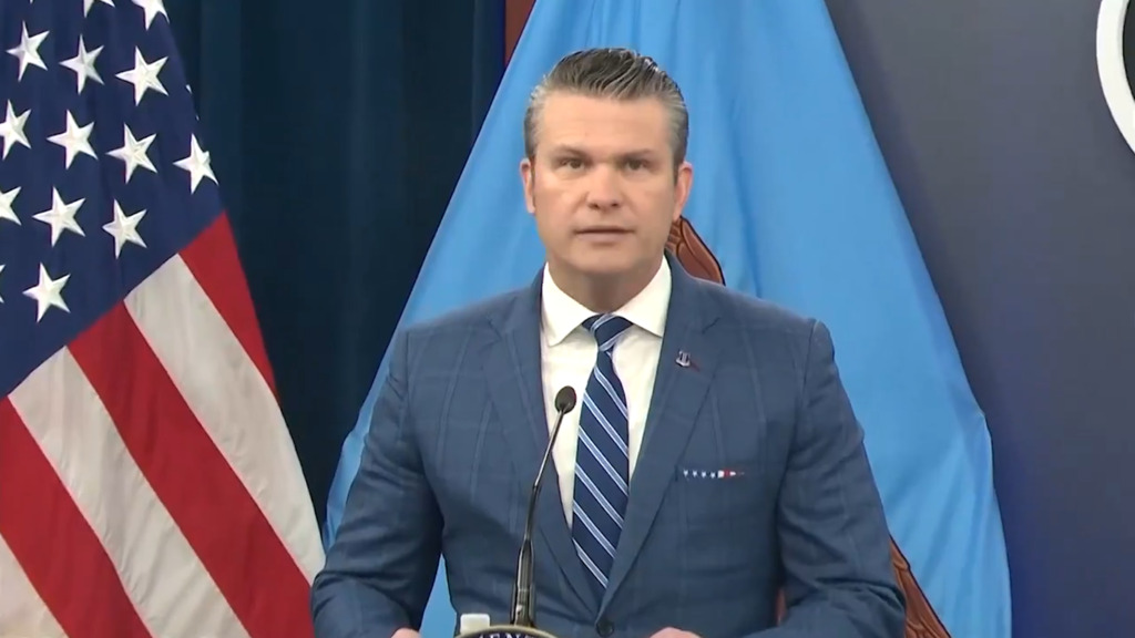 «Iran hat um Waffenruhe gebettelt» – Hegseth feiert US-Militär