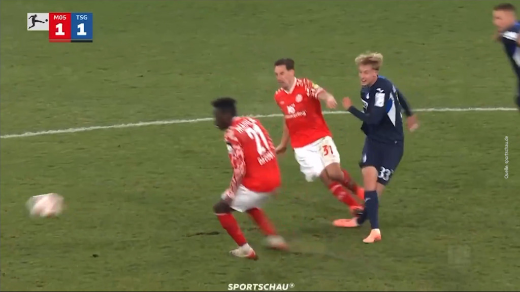 Das Brutalo-Foul von Dominik Kohr