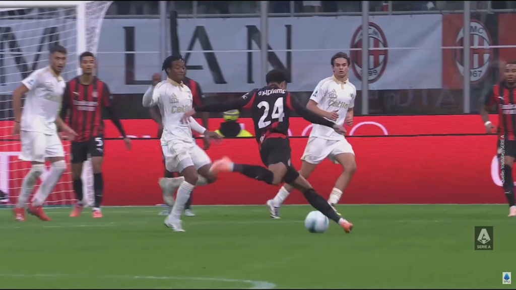 Athekame trifft zum ersten Mal für MIlan