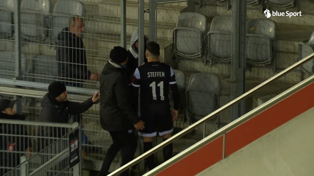 Steffen liefert sich Wortgefecht mit Fan