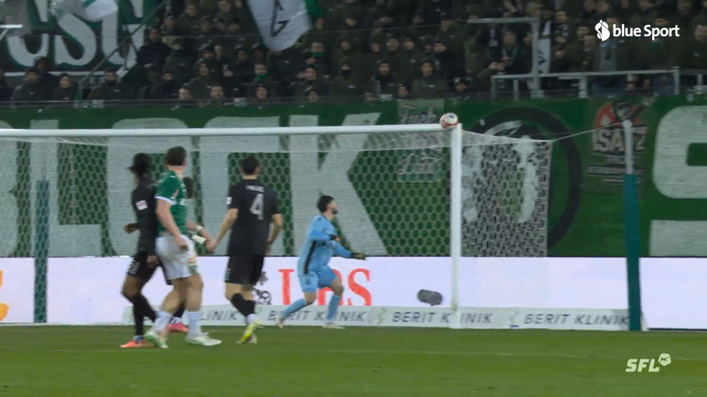 GC im Alu-Glück: Vogt-Abschluss knallt ans Lattenkreuz