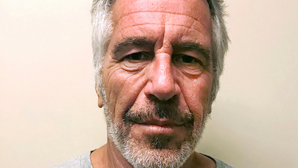 La vita e la carriera di Jeffrey Epstein, il pedofilo amico dei potenti